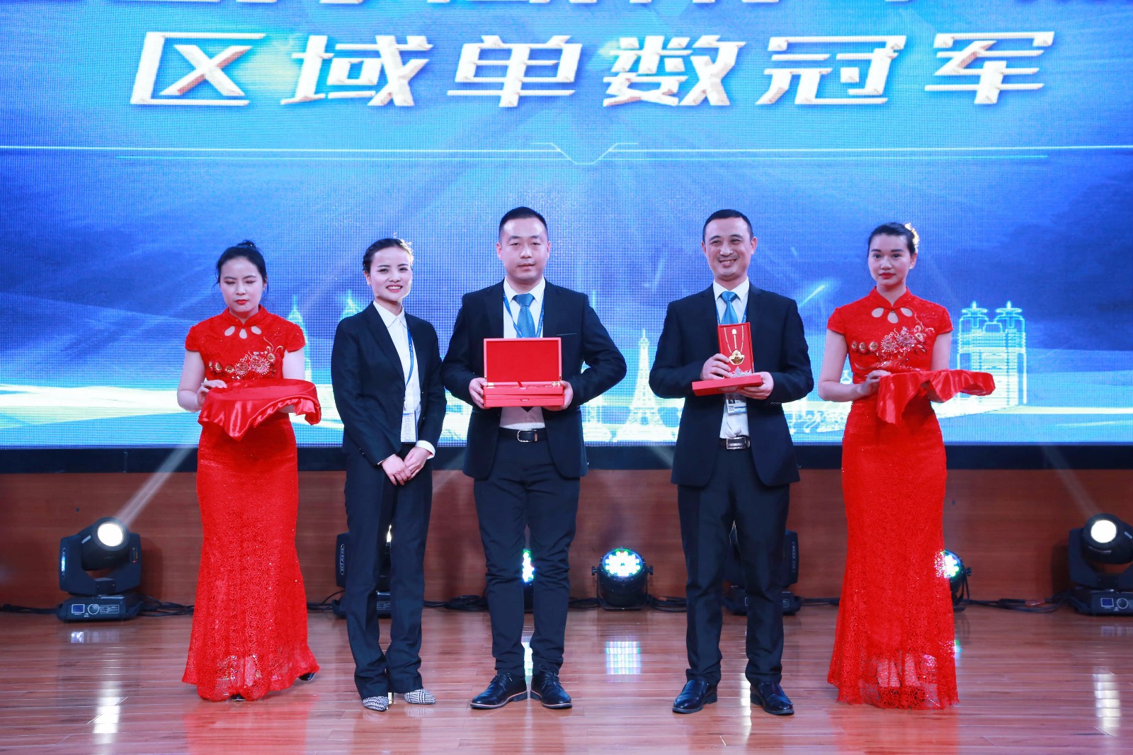 1G9A0326.jpg