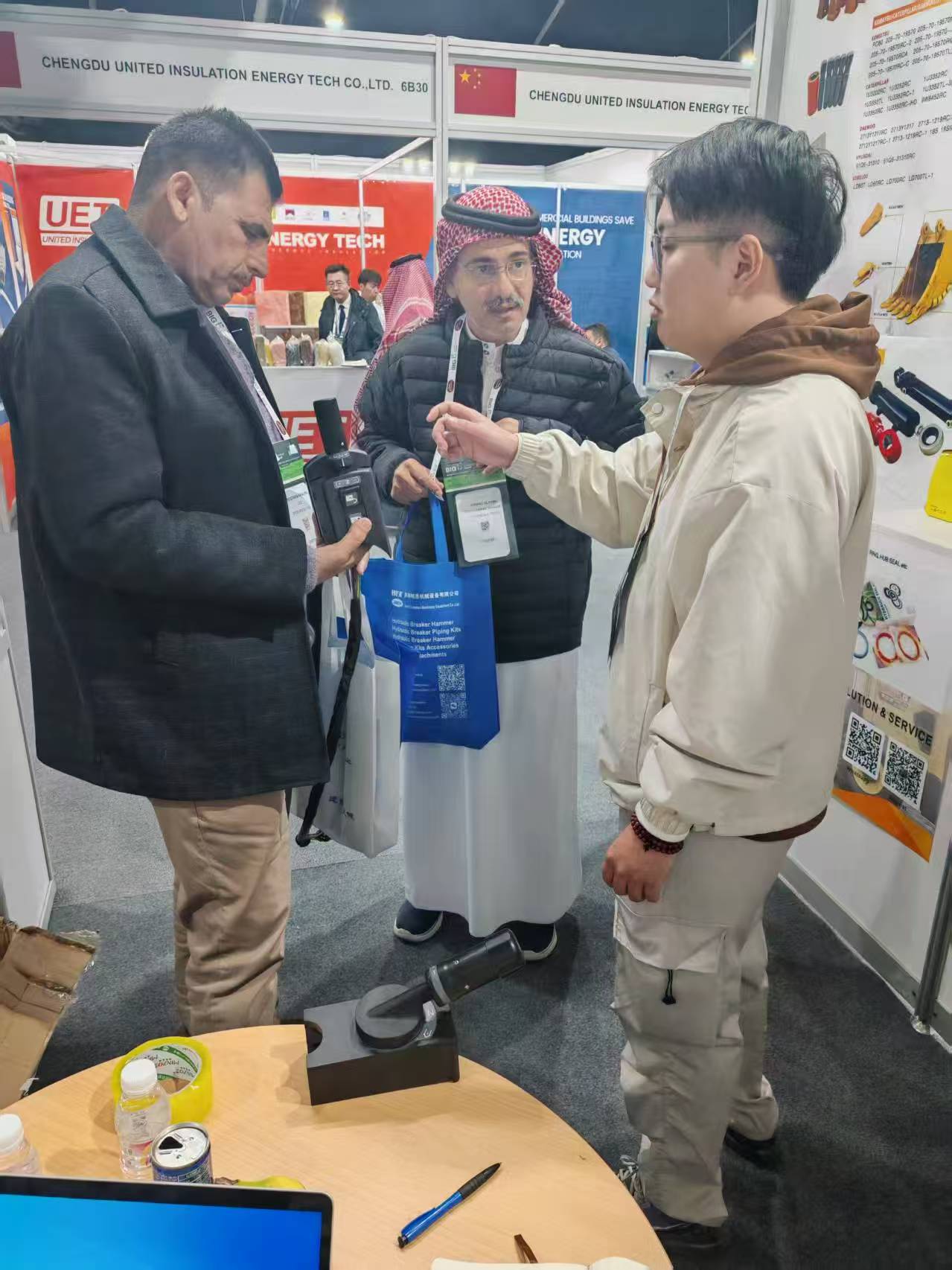 休楒行：智能制造破局中小企业出海产研销一体化重塑全球工程机械供应链(图2)