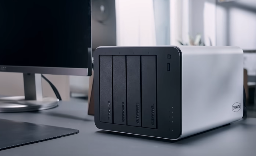 铁威马F4-425 Plus，极客存储新选择！